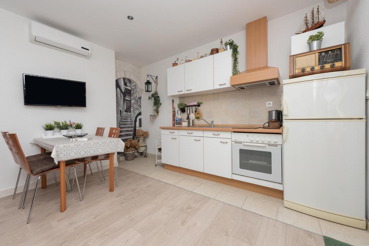 Apartmani Antunovic Подгора Экстерьер фото