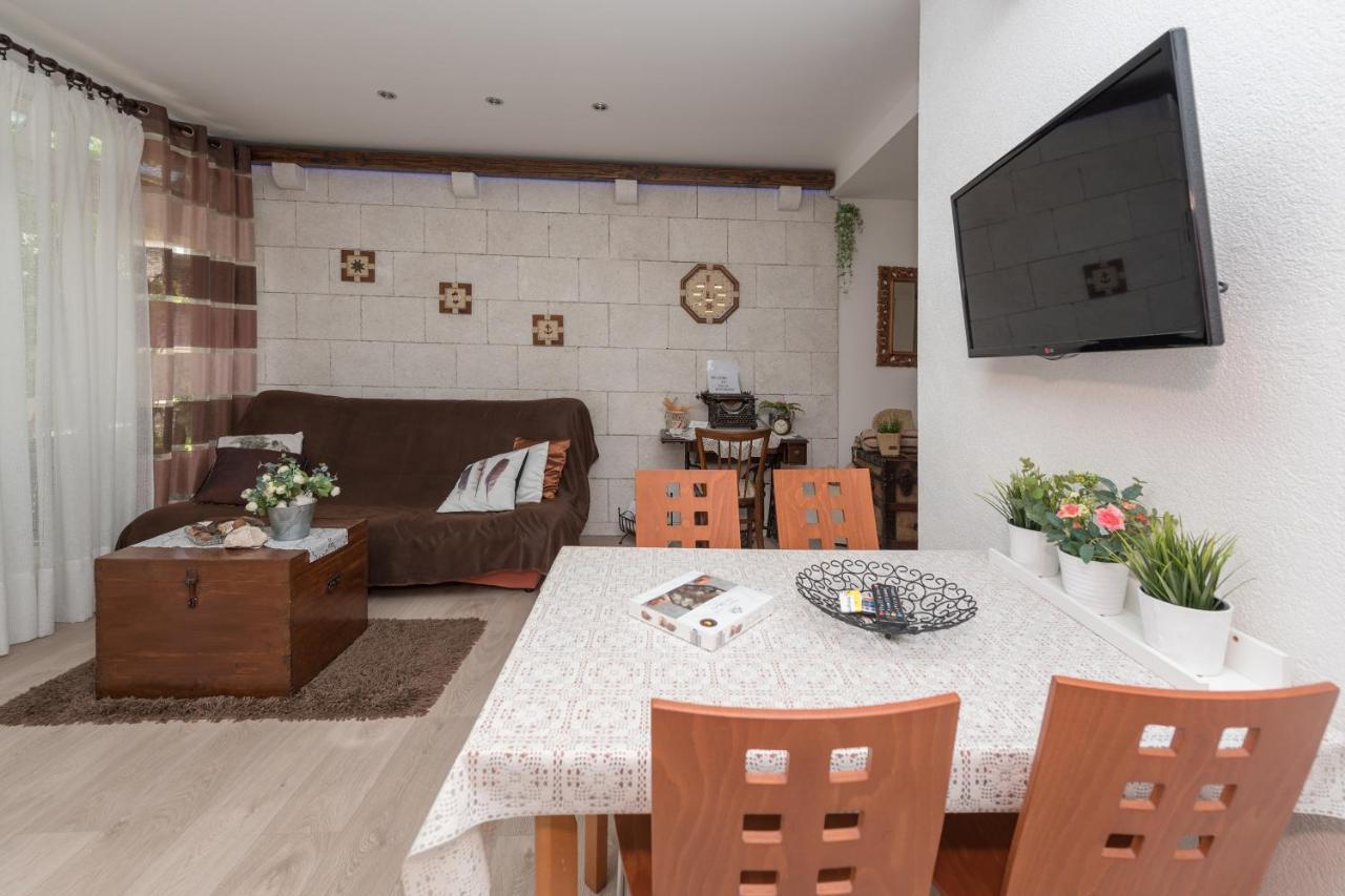 Apartmani Antunovic Подгора Экстерьер фото
